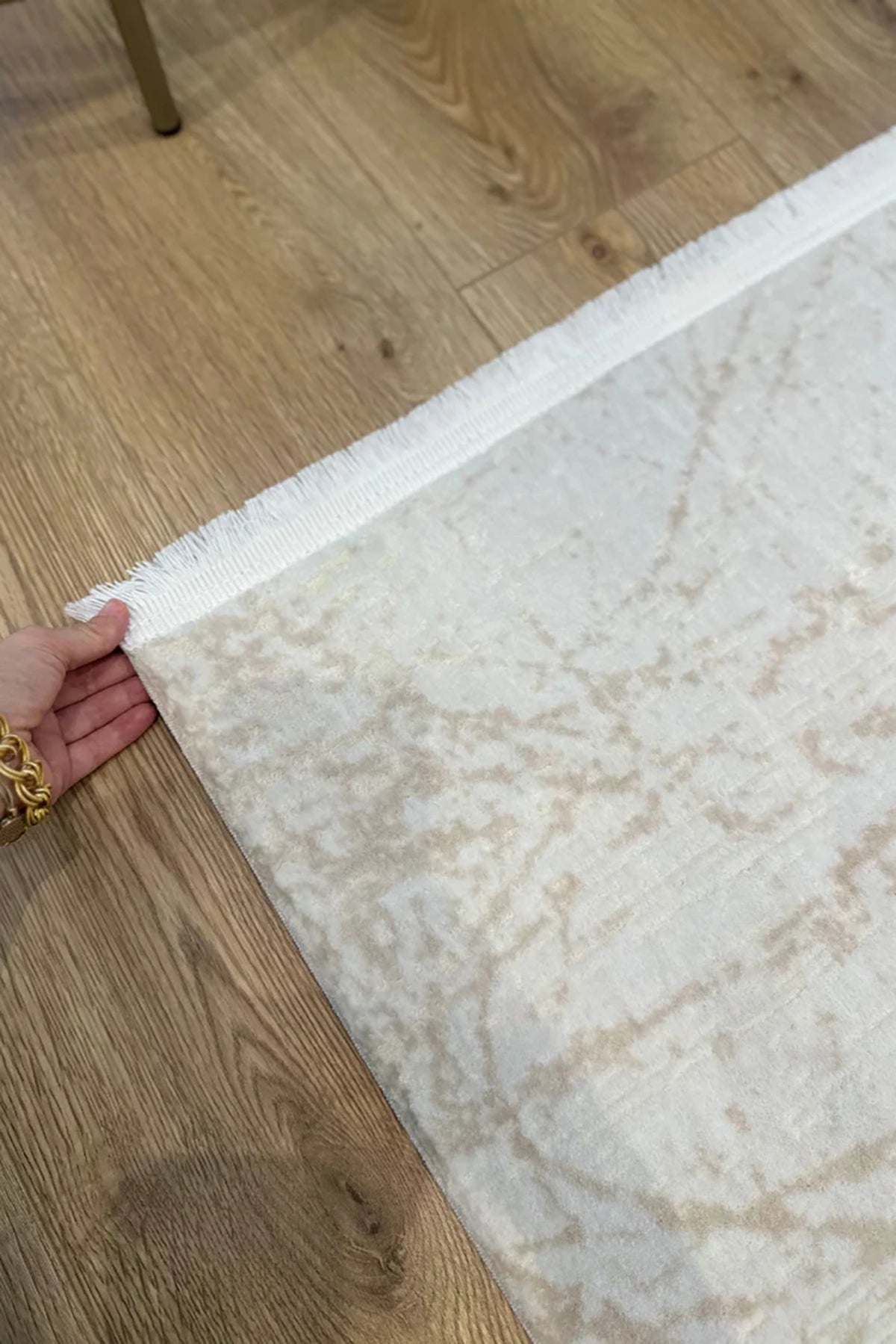 Apex Lima 6221 Krem Makine Halısı