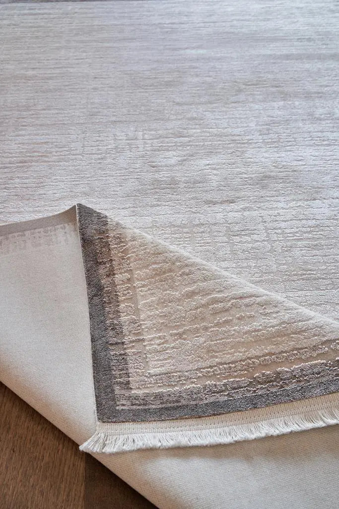 Apex Calista 1742 Bej Çerçeve Desen Viskon Özel Tezgah Halısı