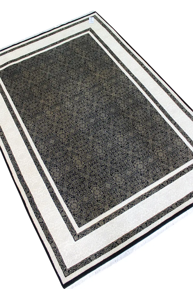 El Dokuma Siyah Uşak Desenli Yün Halı