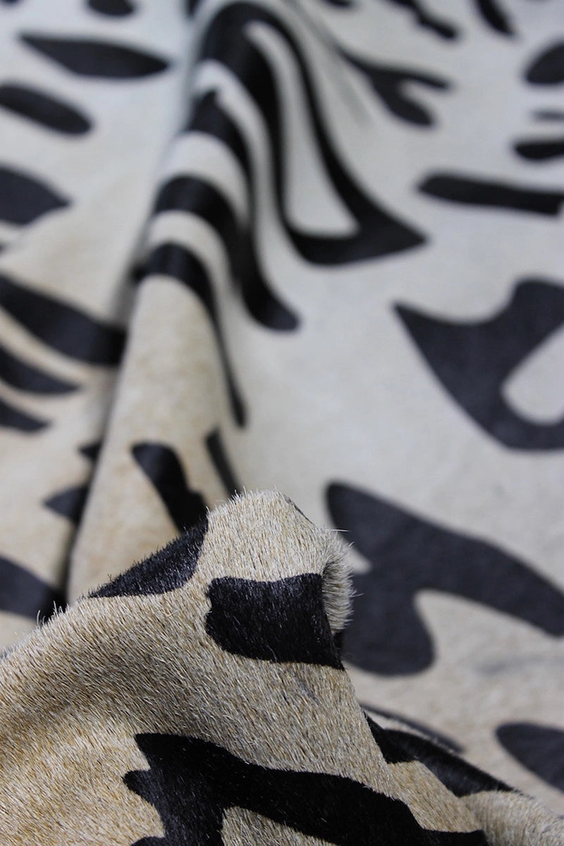 Leopar Desen Holstein Dana Postu