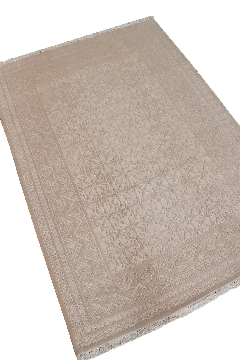 El Dokuma Krem Uşak Desenli Yün Halı