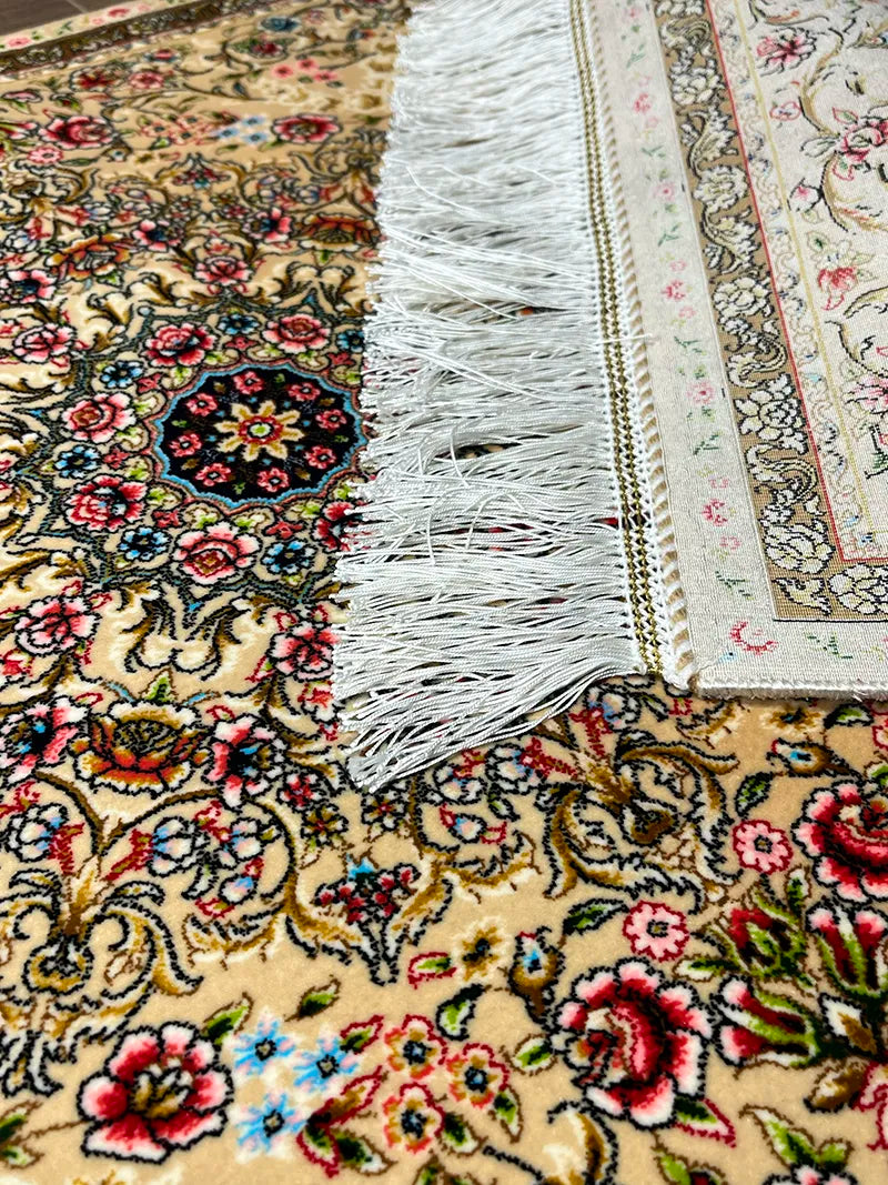 İran İpek Tablo Halı