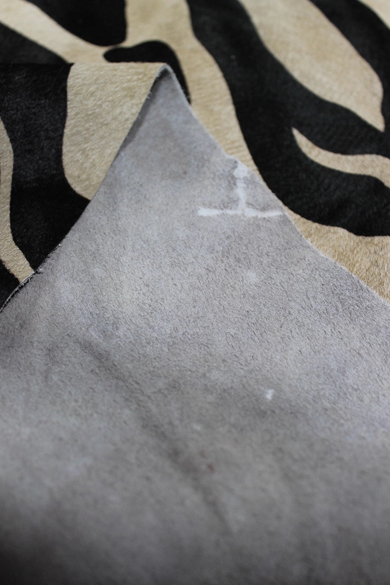 Zebra Desen Holstein Dana Postu