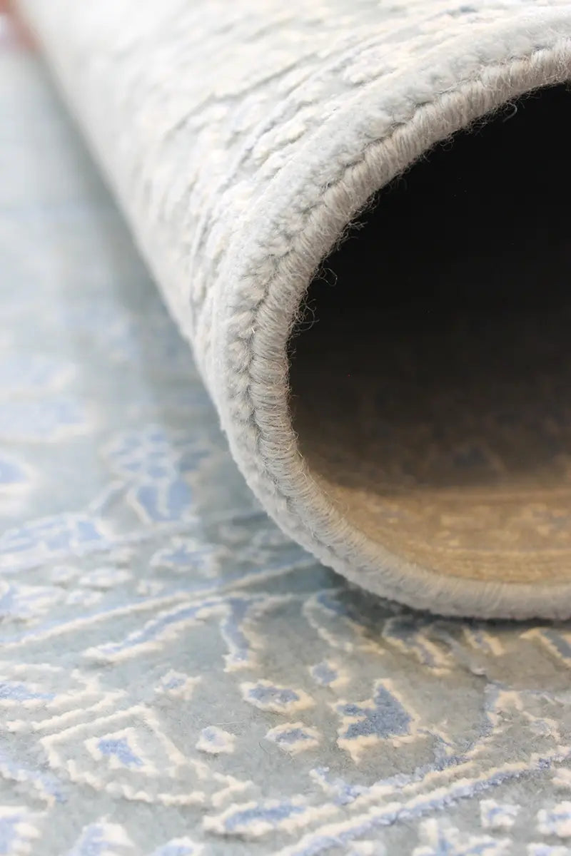 El Dokuma Mavi Uşak Desenli Yün Halı