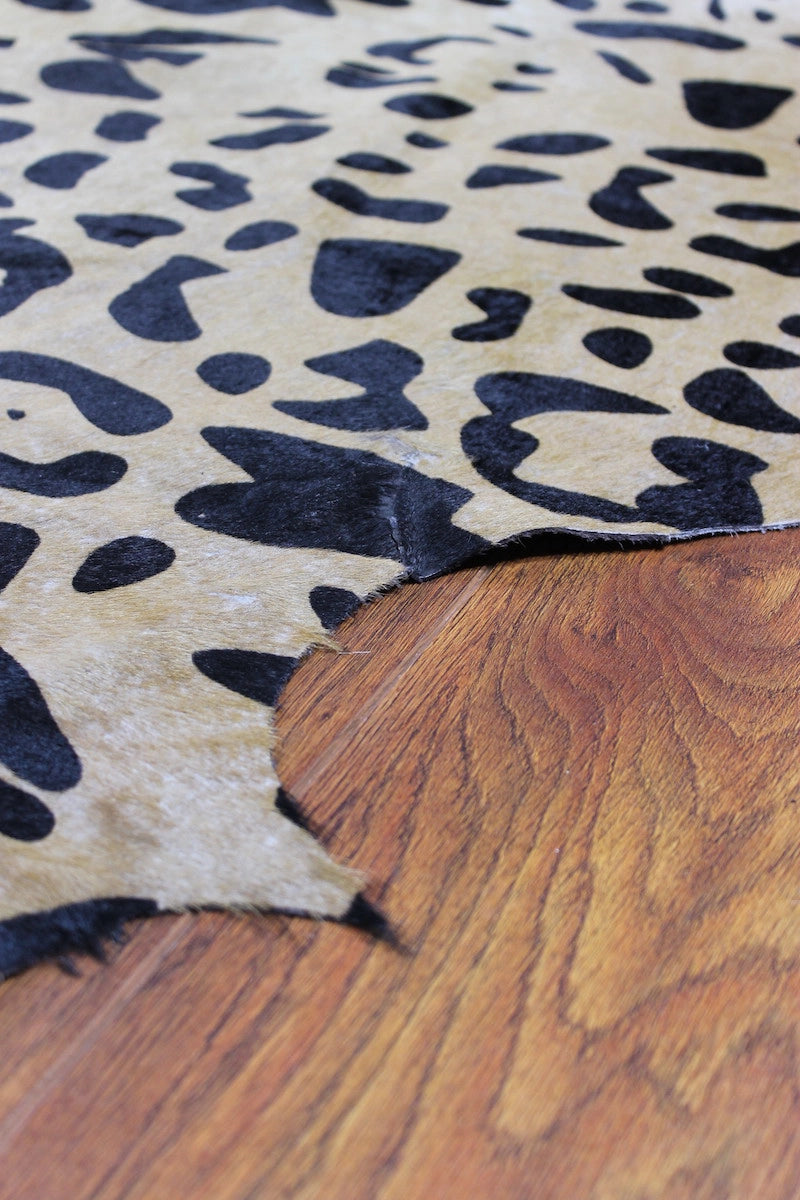 Leopar Desen Holstein Dana Postu