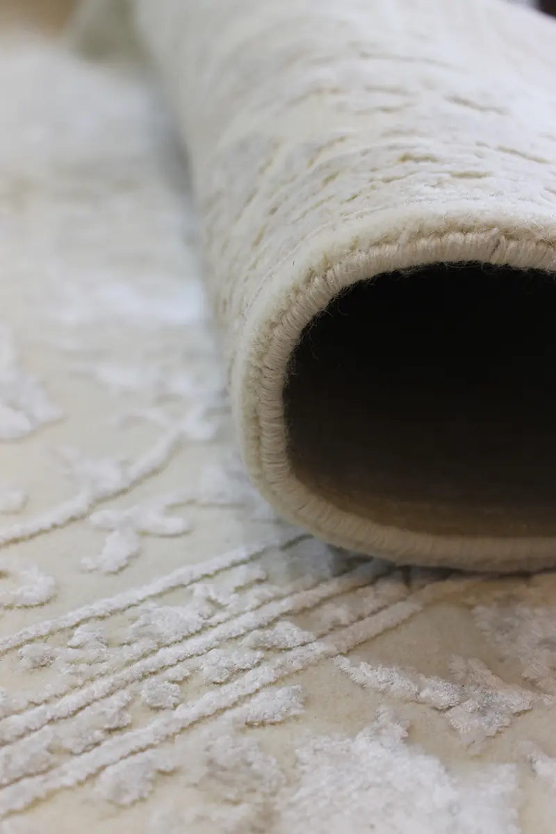 El Dokuma Krem Uşak Desenli Yün Halı