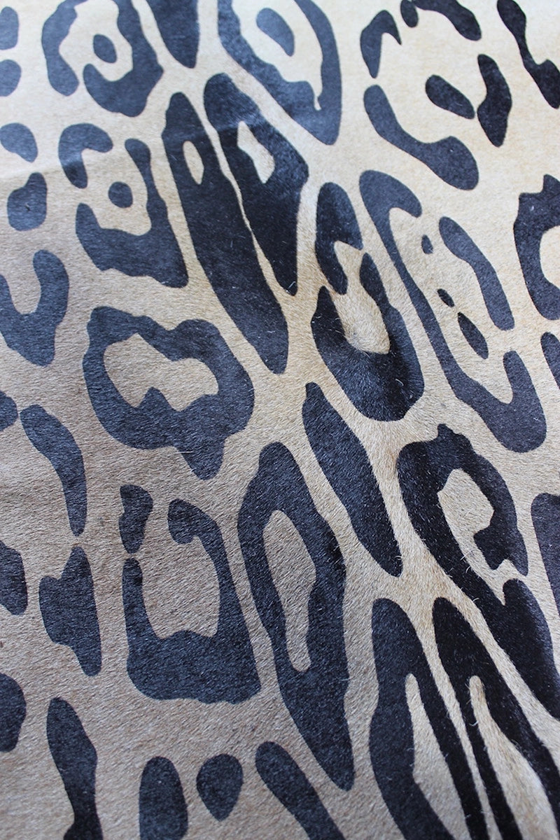 Leopar Desen Holstein Dana Postu