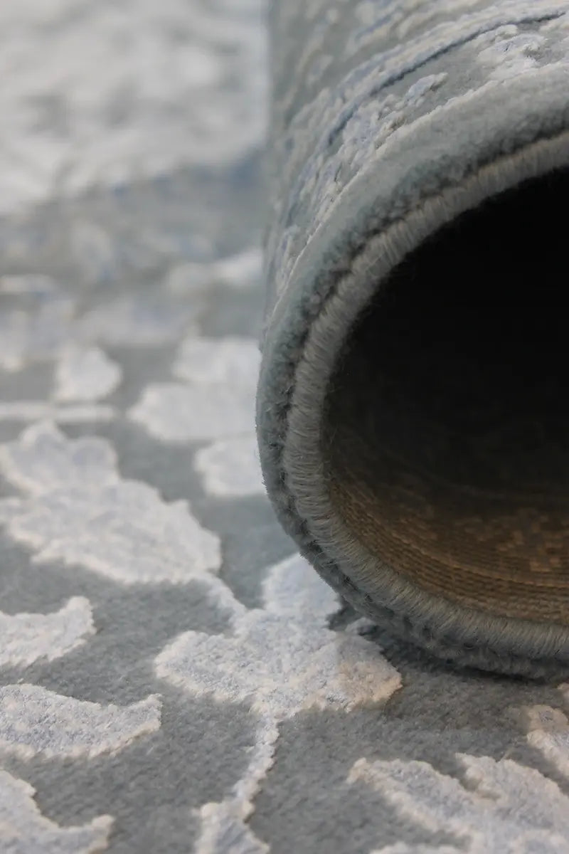 El Dokuma Mavi Uşak Desenli Yün Halı