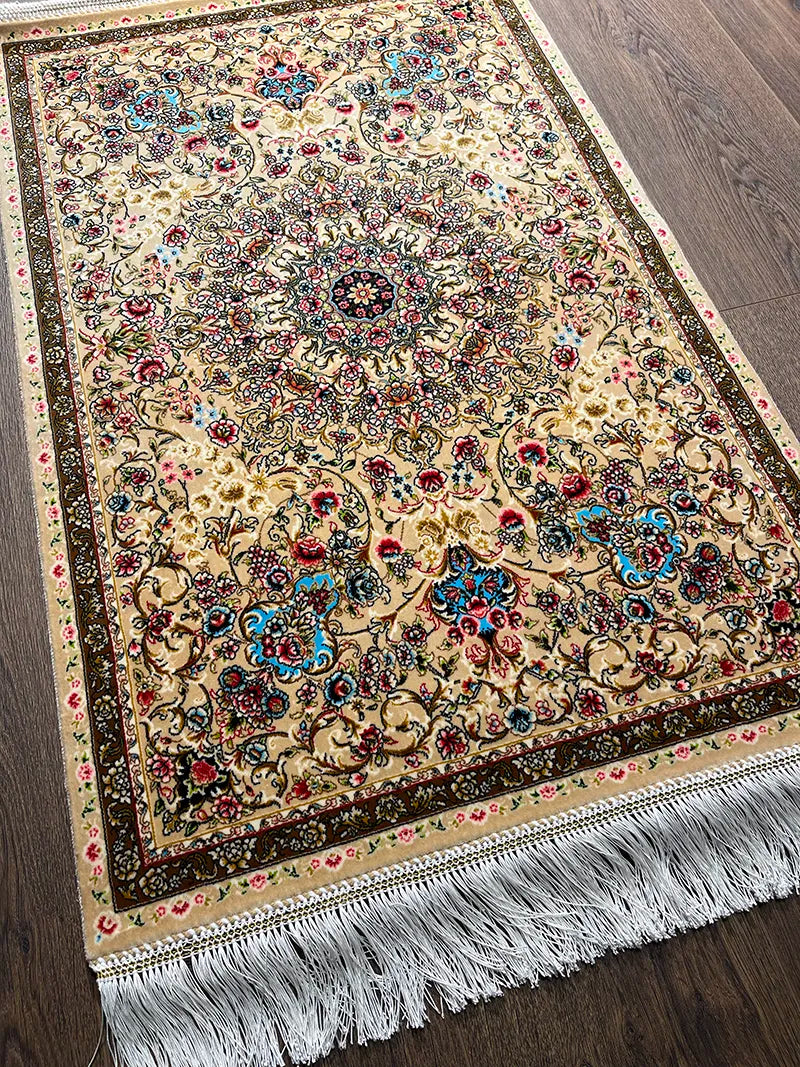 İran İpek Tablo Halı