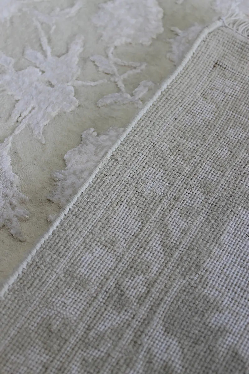 El Dokuma Krem Uşak Desenli Yün Halı