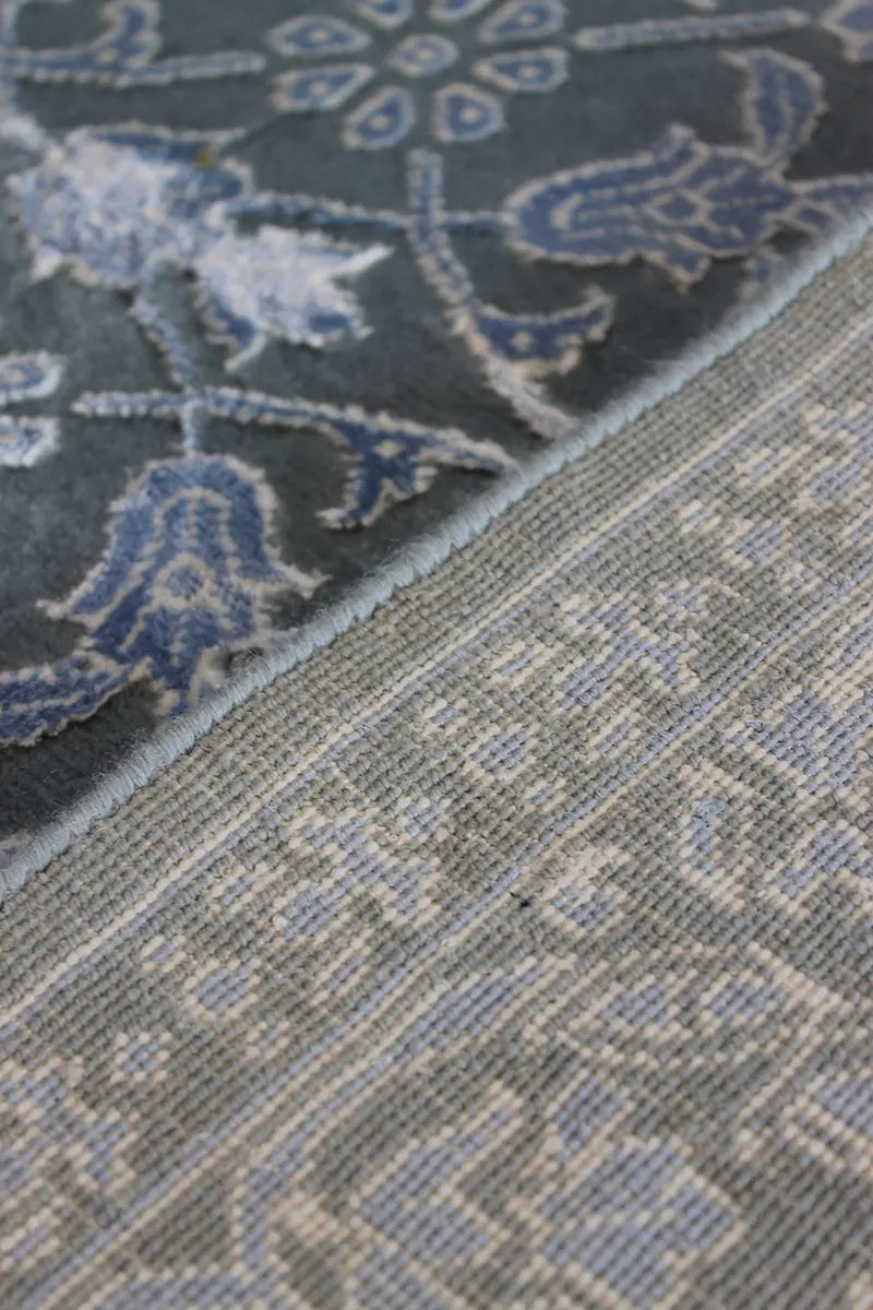 El Dokuma Mavi Uşak Desenli Yün Halı