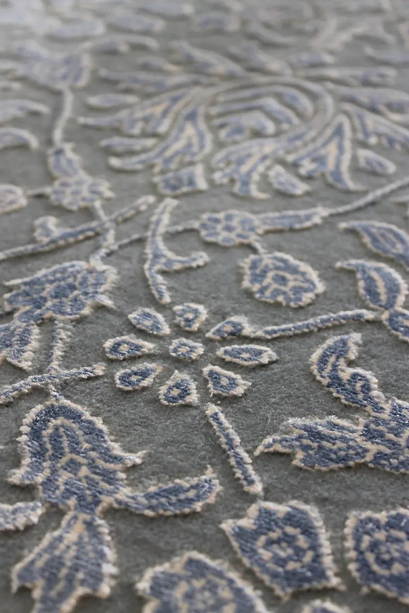 El Dokuma Mavi Uşak Desenli Yün Halı