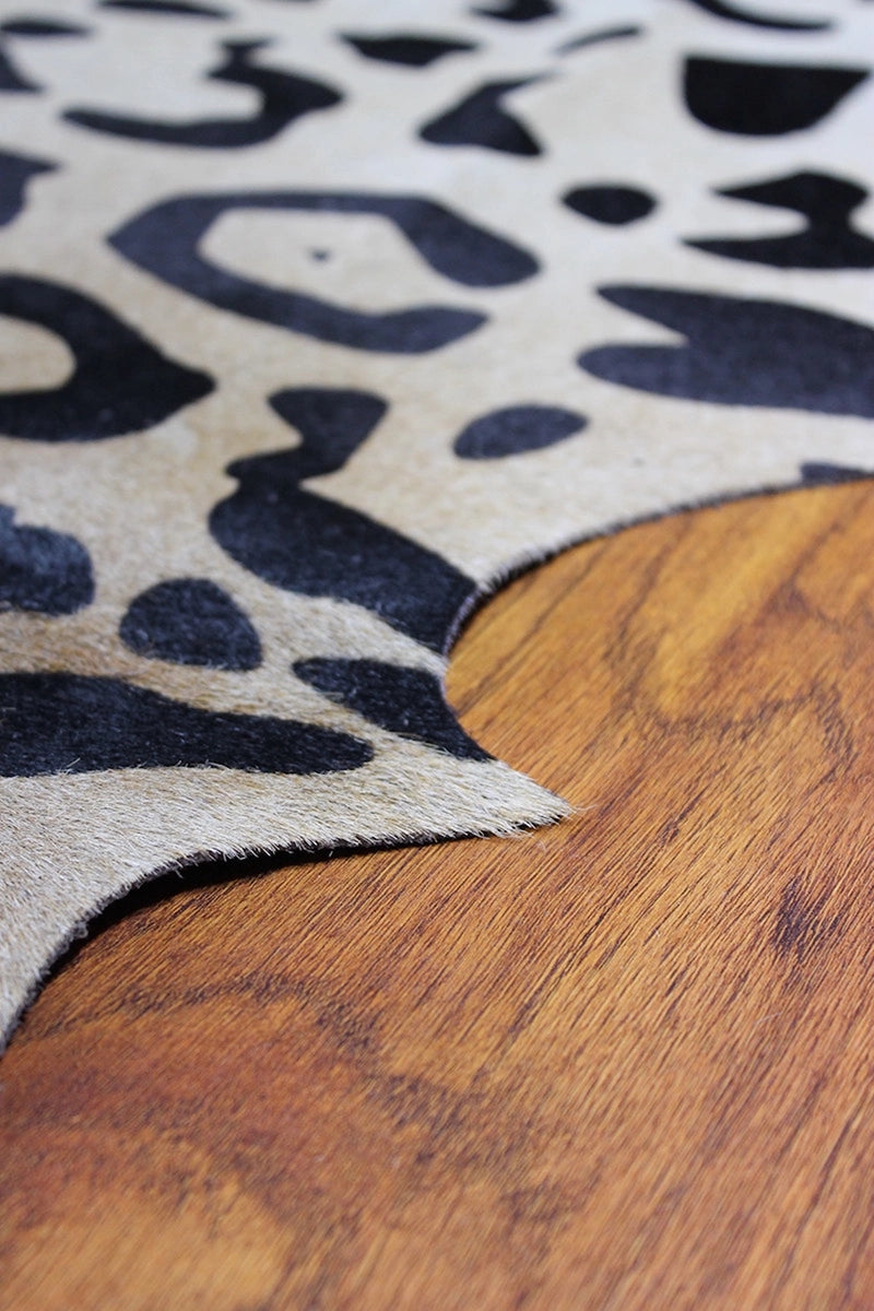 Leopar Desen Holstein Dana Postu