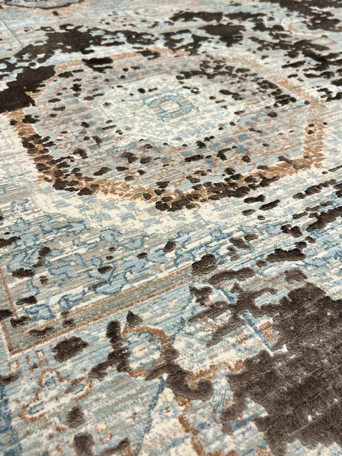 Heradye Serisi Uşak Desen Kahve Bambu Özel Tezgah Halısı