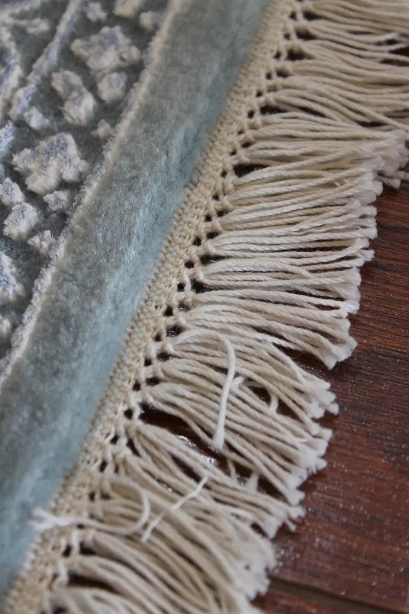 El Dokuma Mavi Uşak Desenli Yün Halı