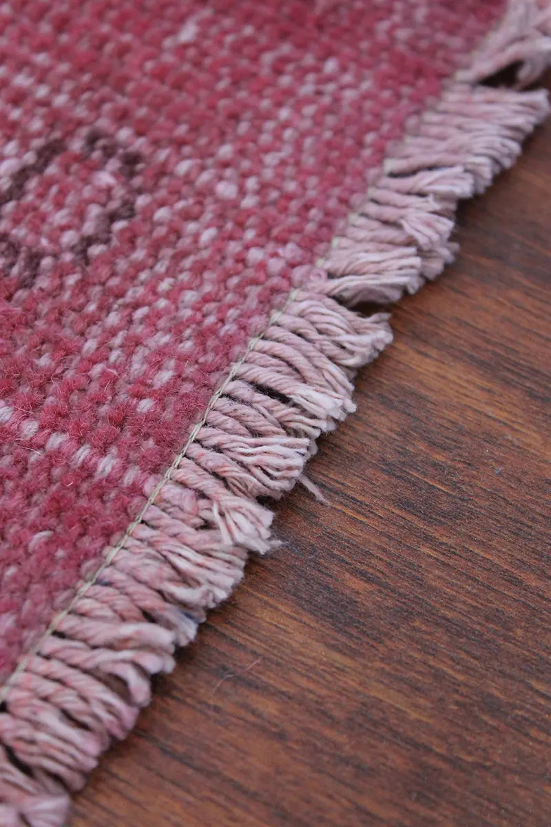 El Dokuma Pembe Vintage Halı