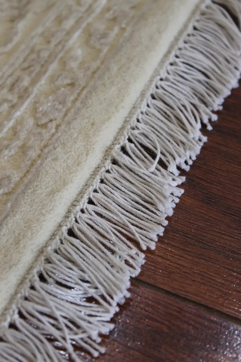 El Dokuma Krem Uşak Desenli Yün Halı