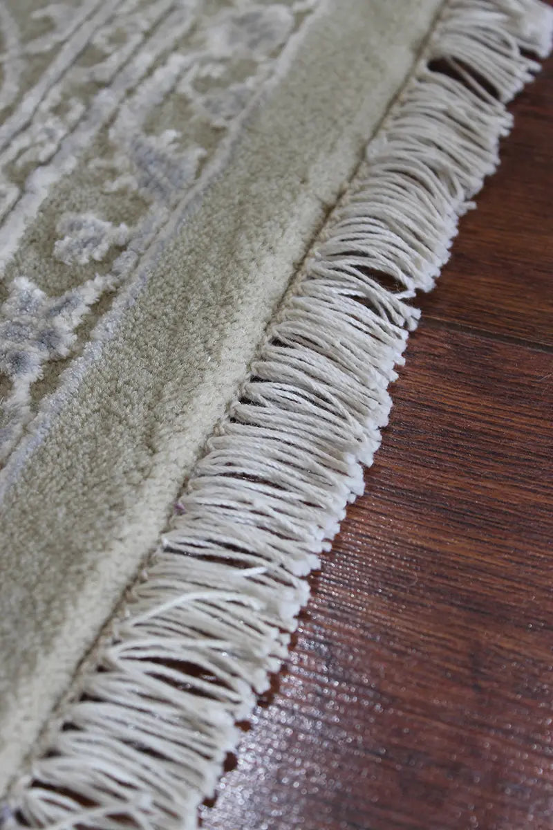 El Dokuma Bej Uşak Desenli Yün Halı