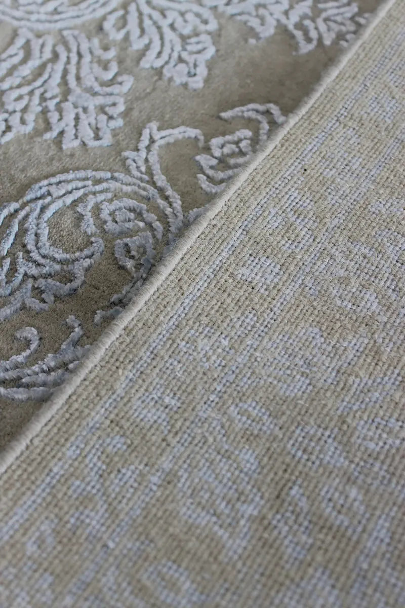 El Dokuma Mavi Uşak Desenli Yün Halı