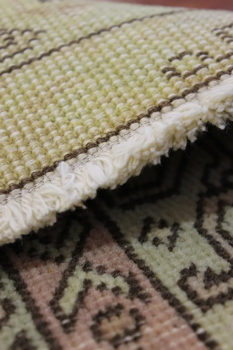 El Dokuma Sarı Vintage Halı