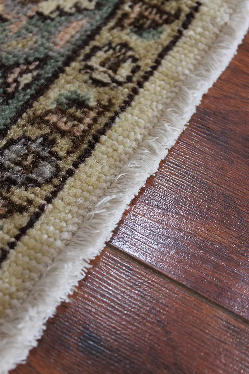 El Dokuma Natural Vintage Halı