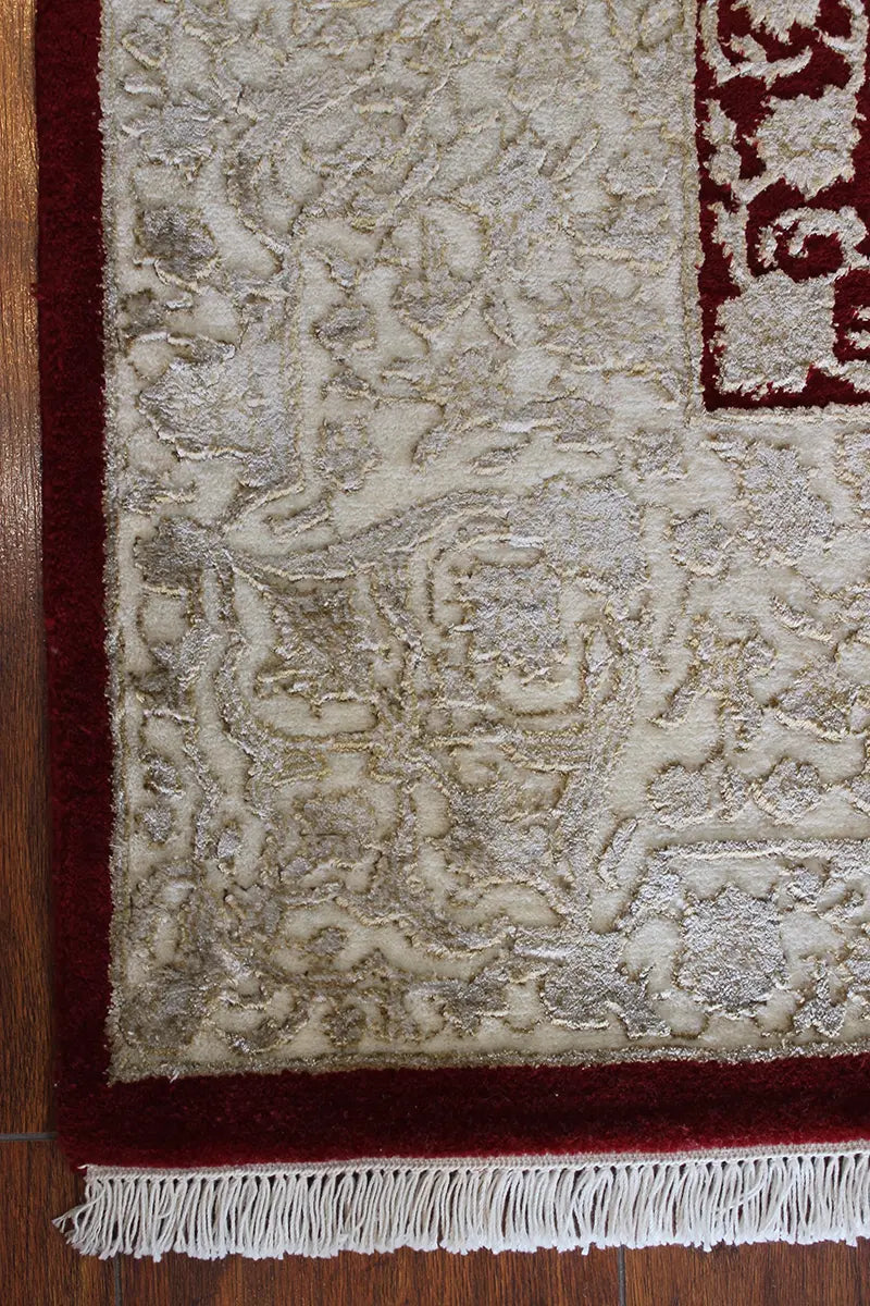 El Dokuma Kırmızı Uşak Desenli Yün Halı