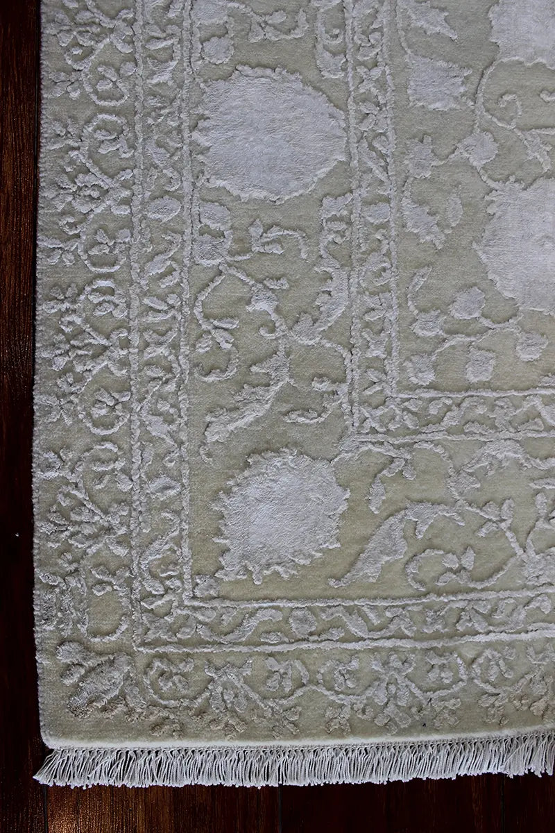 El Dokuma Krem Uşak Desenli Yün Halı