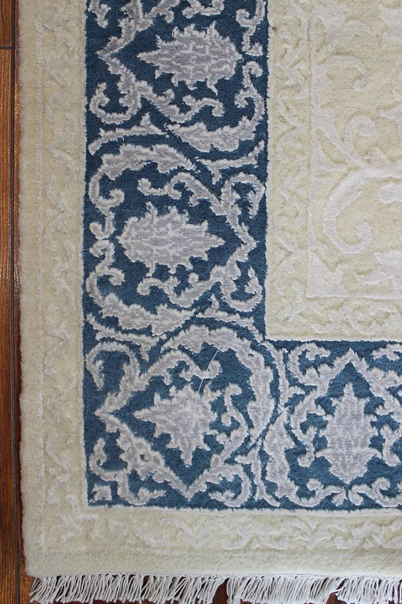 El Dokuma Mavi Uşak Desenli Yün Halı