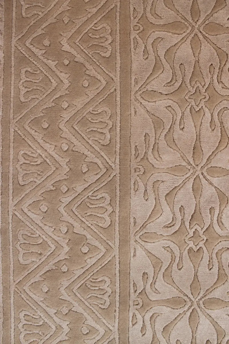 El Dokuma Krem Uşak Desenli Yün Halı