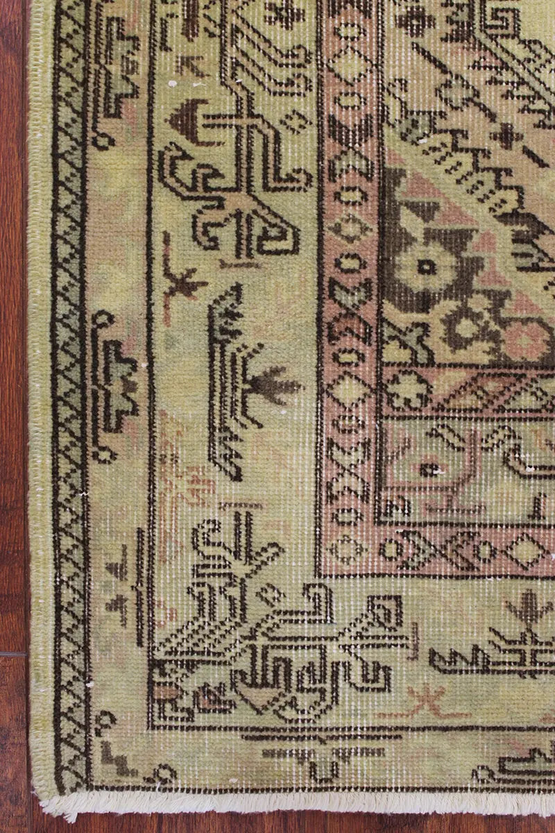 El Dokuma Sarı Vintage Halı