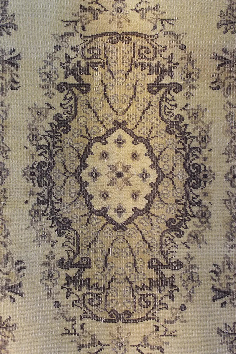 El Dokuma Sarı Vintage Halı