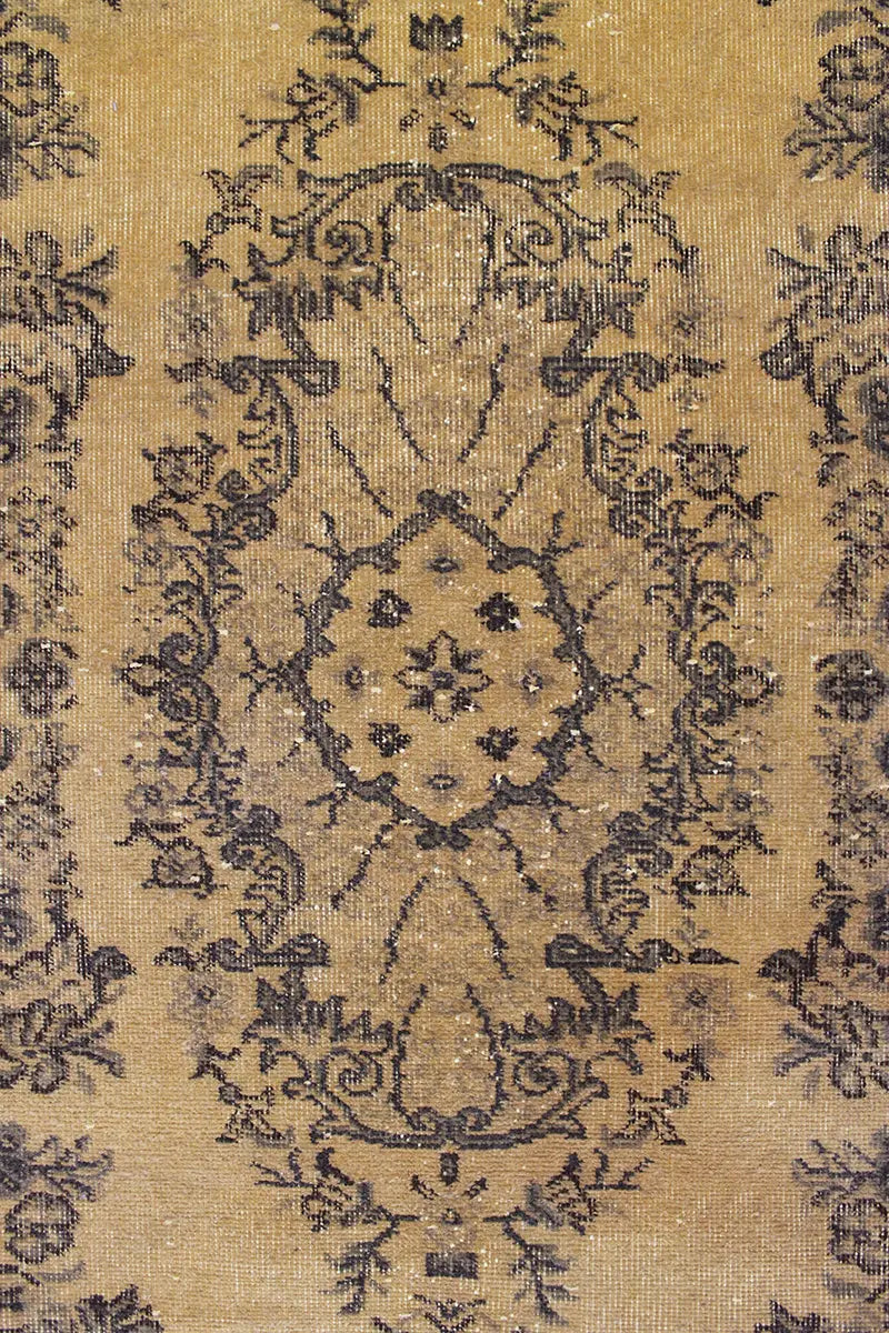 El Dokuma Sarı Vintage Halı