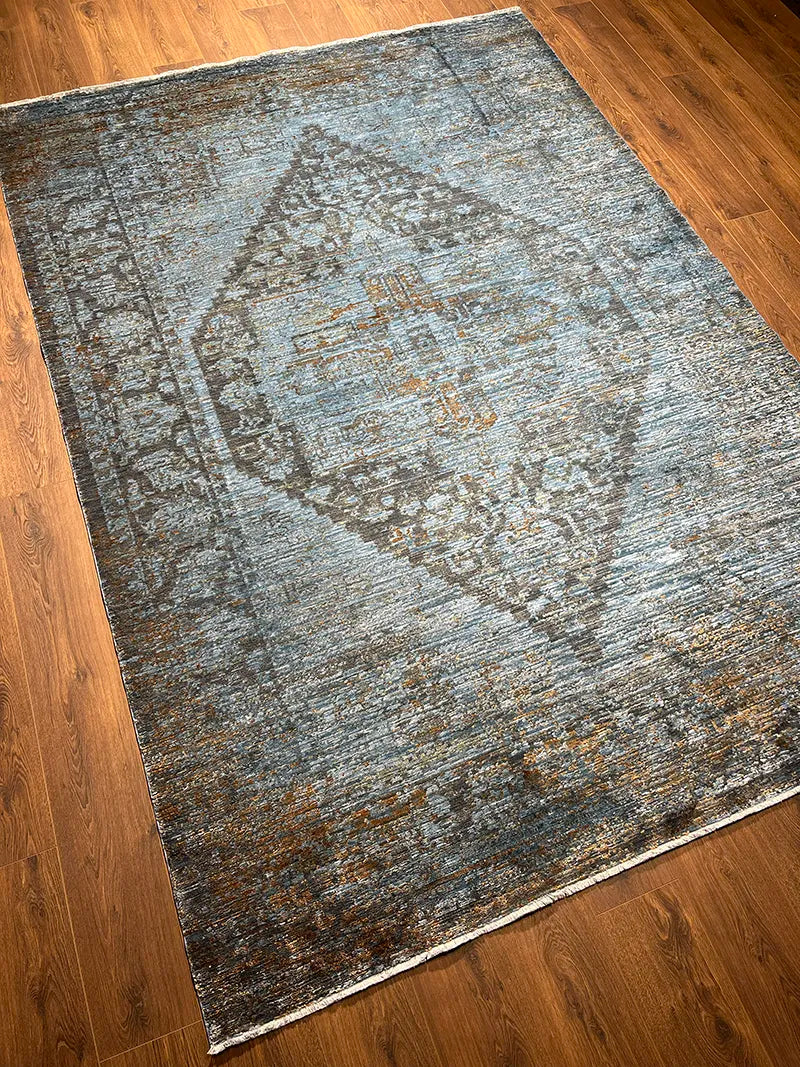 Woolknot Ametist Vintage Desen Mavi Makine Halısı