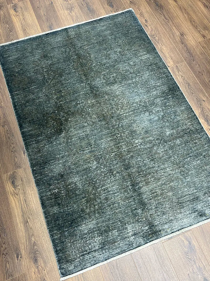 Overdye Serisi Eskitme El Dokuma Yeşil Halı